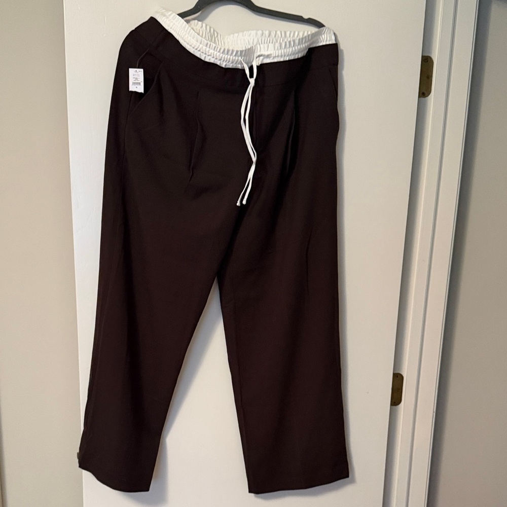 GAP Women's Drawstring Sweatpants in Dark Brown
